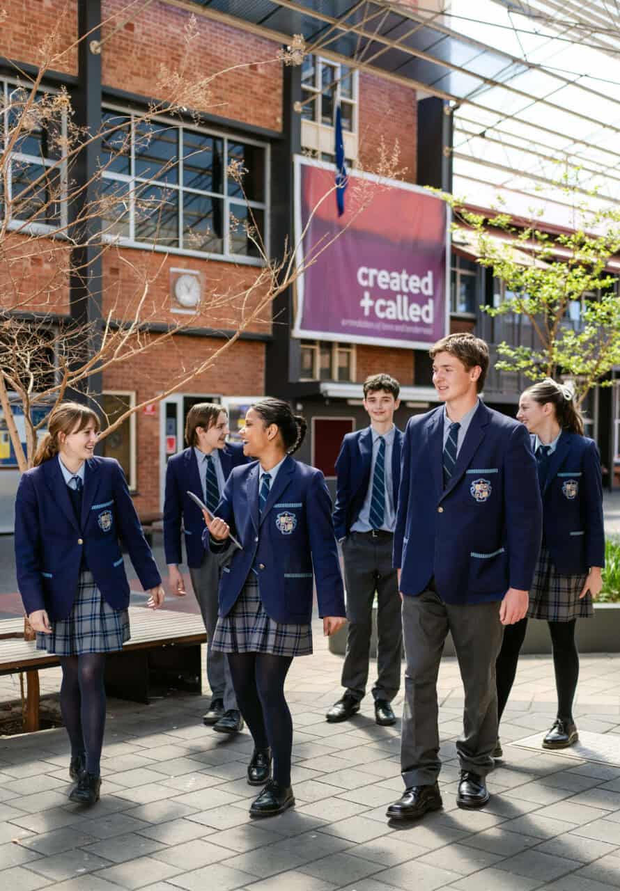 Portrait (7.10 ratio) 8