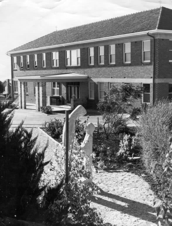 Marymount College Seacombe Gardens Front View