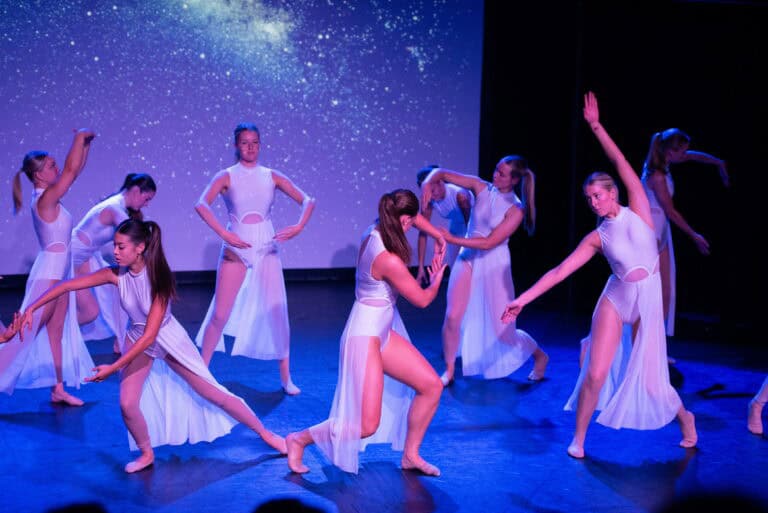 Stage 1 Dance and Drama students join for ‘Me, My Selfie & I’ performance