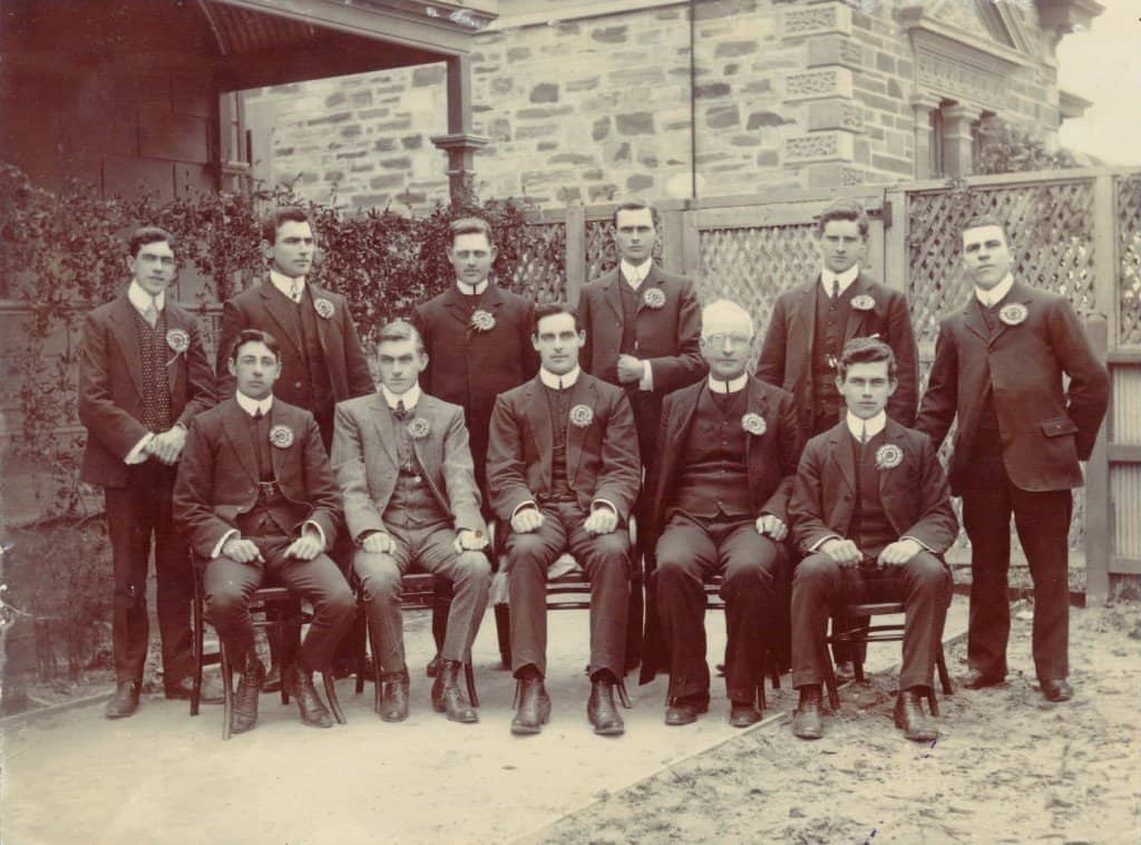 1907-First-Old-Boys-Union-Committee SHC
