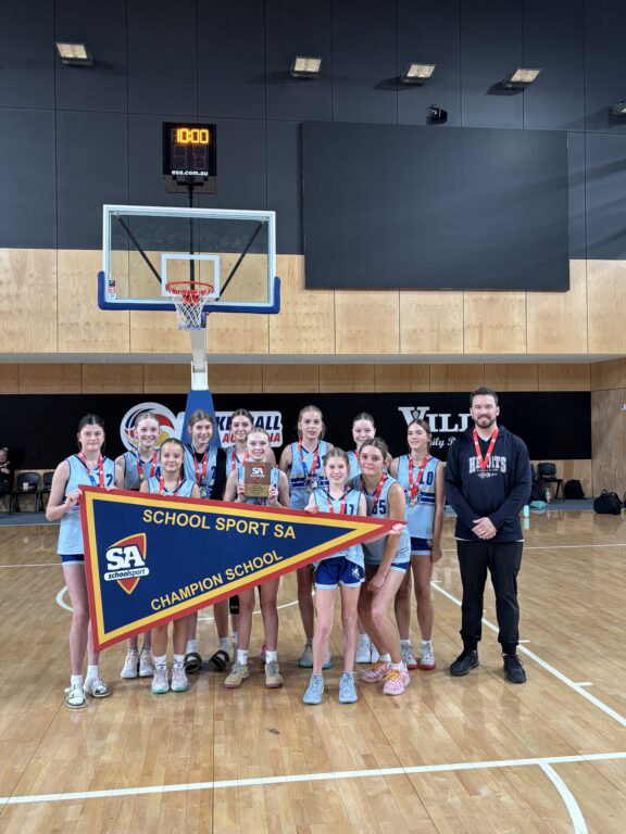 7 8 Girls KO Basketball
